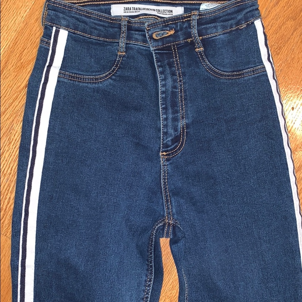 ZARA high waisted blue jeans